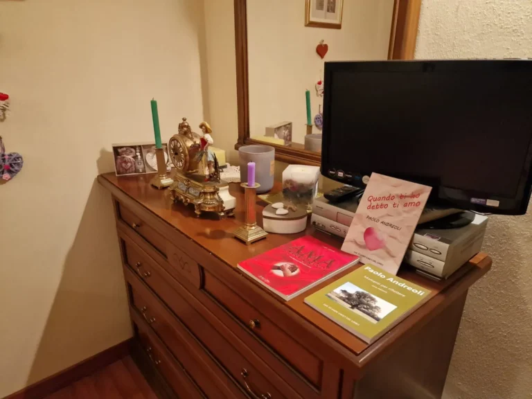 The house of Love-interni-29